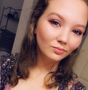 Meet your Posher, Isabella